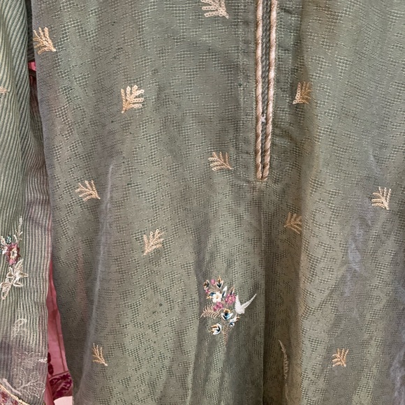 Designer fancy embroidered net Pakistani dress/ J. - Picture 2 of 5